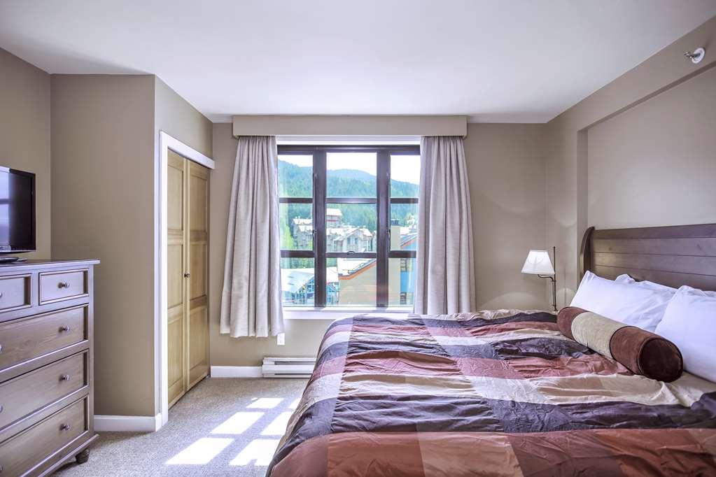 Sundial Hotel Whistler Room photo
