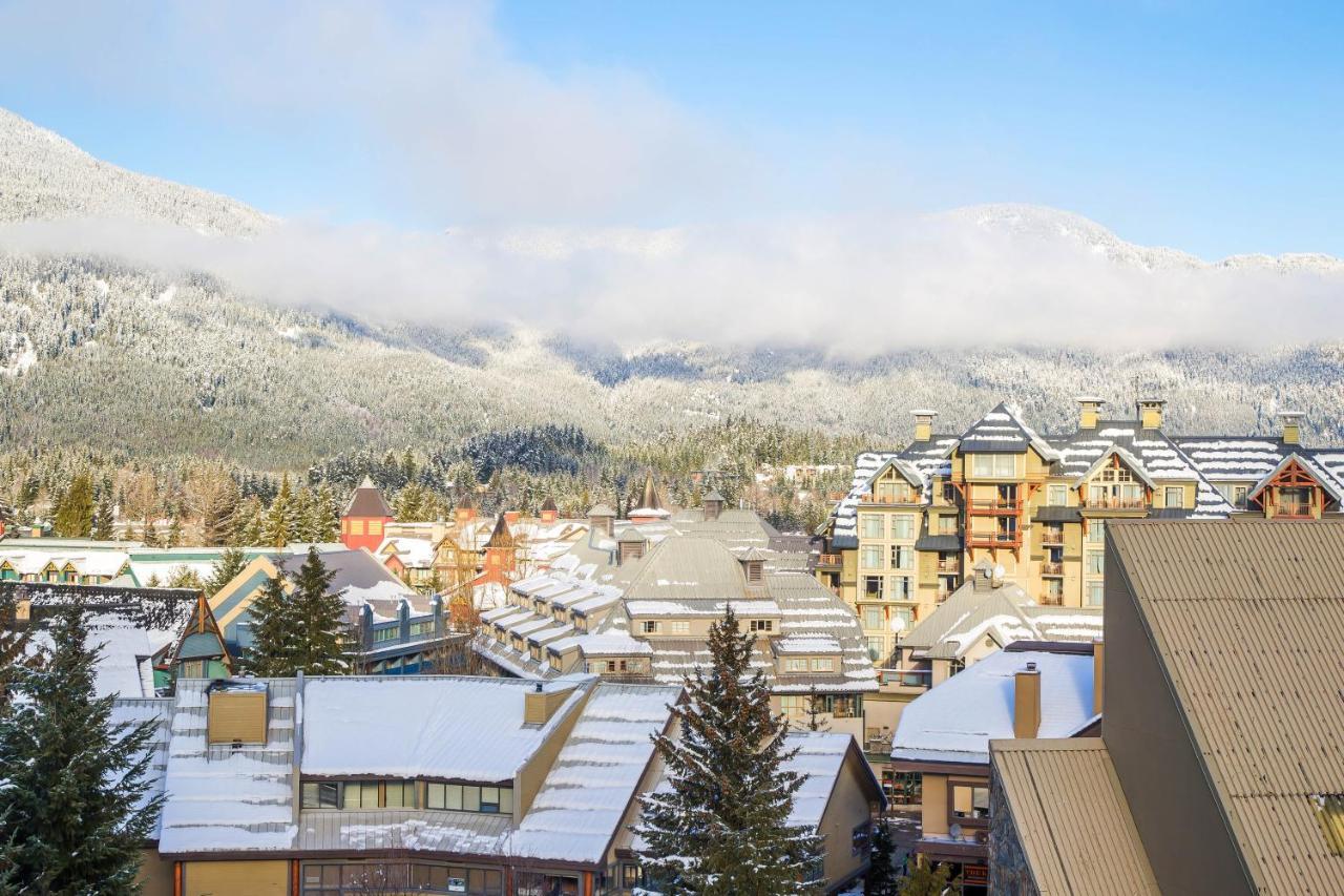 Sundial Hotel Whistler Exterior photo